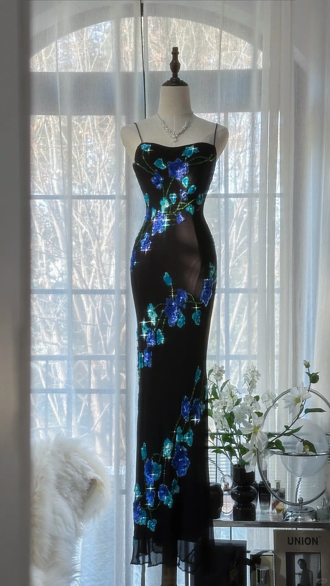 Black Romantic Elegant Delicate Blue Floral Beaded Long Chiffon Ball Gown Evening Gown Birthday Vacation Wedding Guest Party Dress Prom Gown 4010