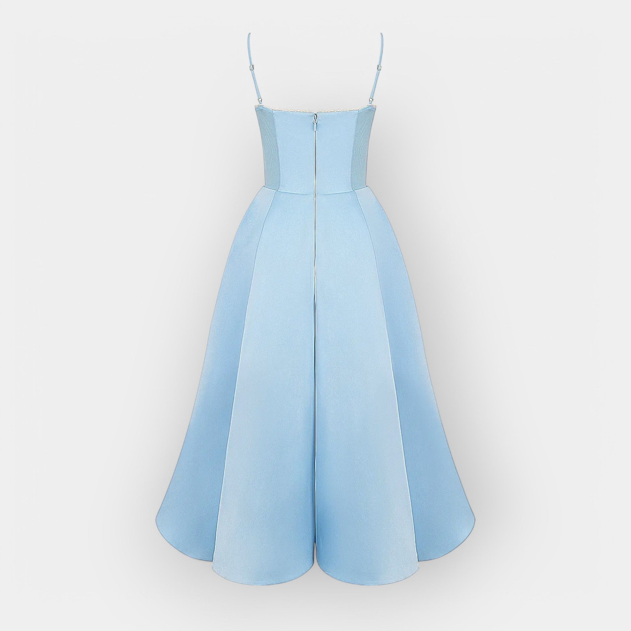 Elegant Midi Dress with Stylish Line