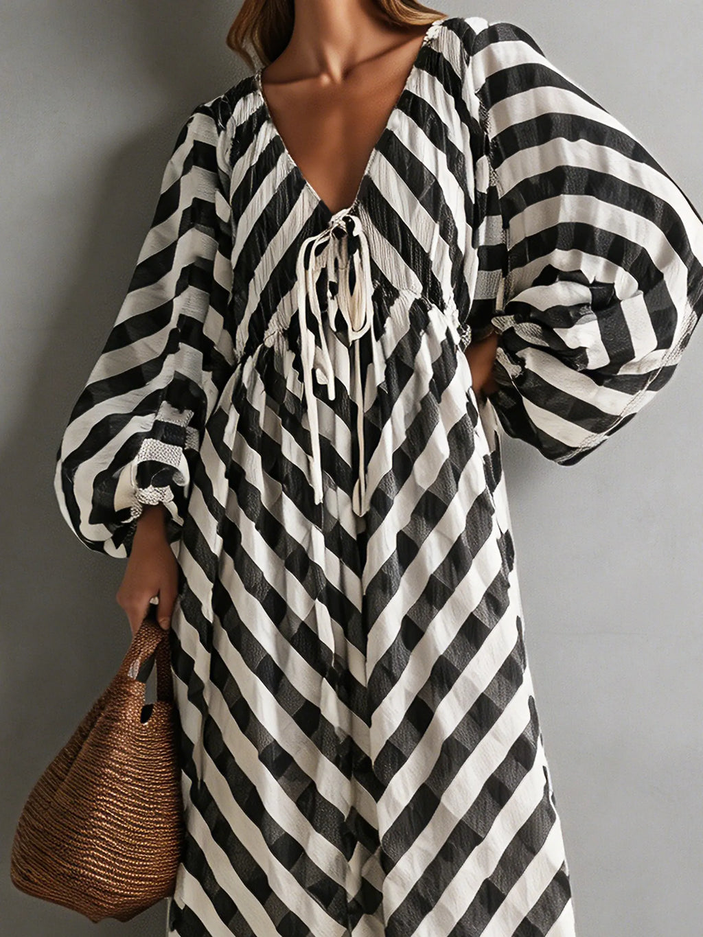 Women's Casual Black And White Striped Woven Printed V-Neck Long-Sleeve Maxi Dress MDZ2116G5LXY