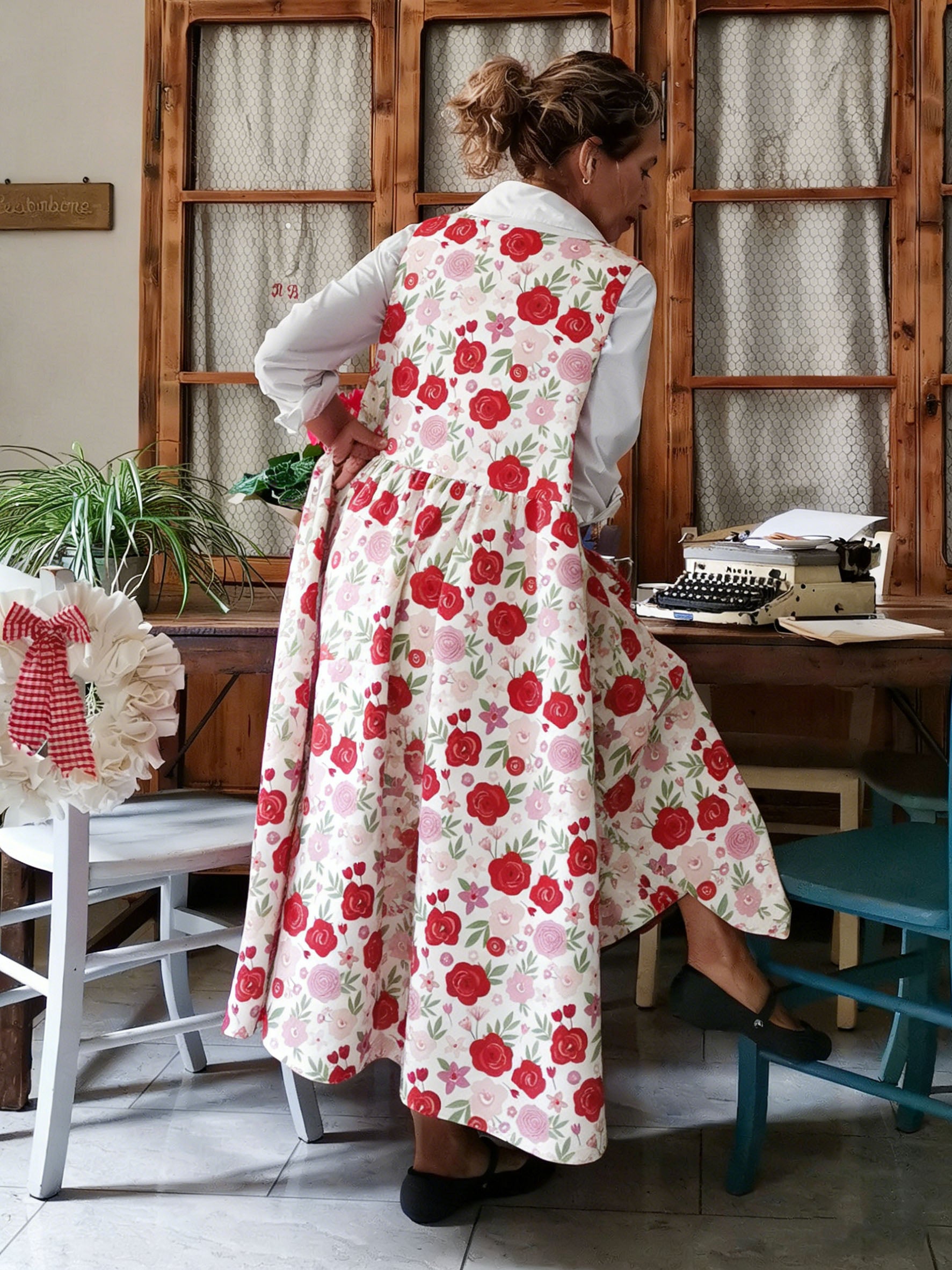 Romantic Red & Pink Rose Apron