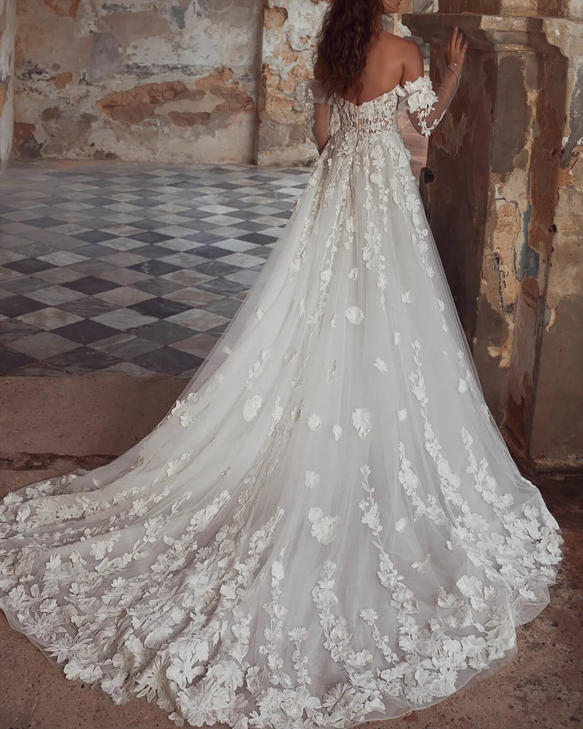 Women's Solid Color Lace Mesh Wedding Dress