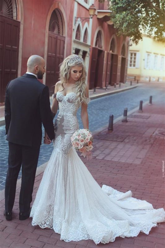 Daisda Sweetheart Mermaid Off-the-Shoulder Lace Wedding Dress With Lace-up Back