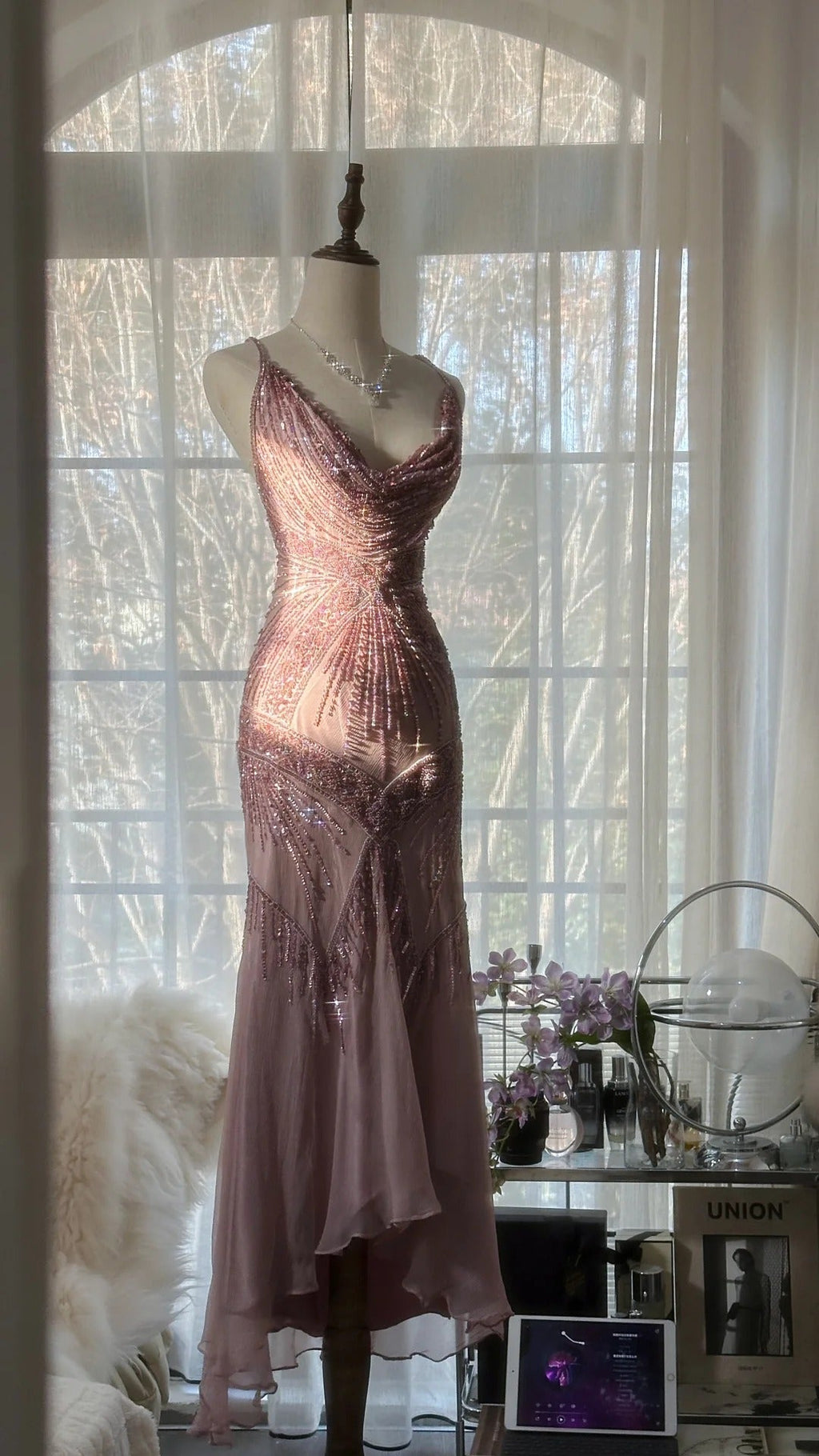 Pink Purple Romantic Fashion Elegant Exquisite Beaded Spaetti Strap Long Tulle Chiffon Ruffle Ball Gown Evening Gown Party Dress 4059