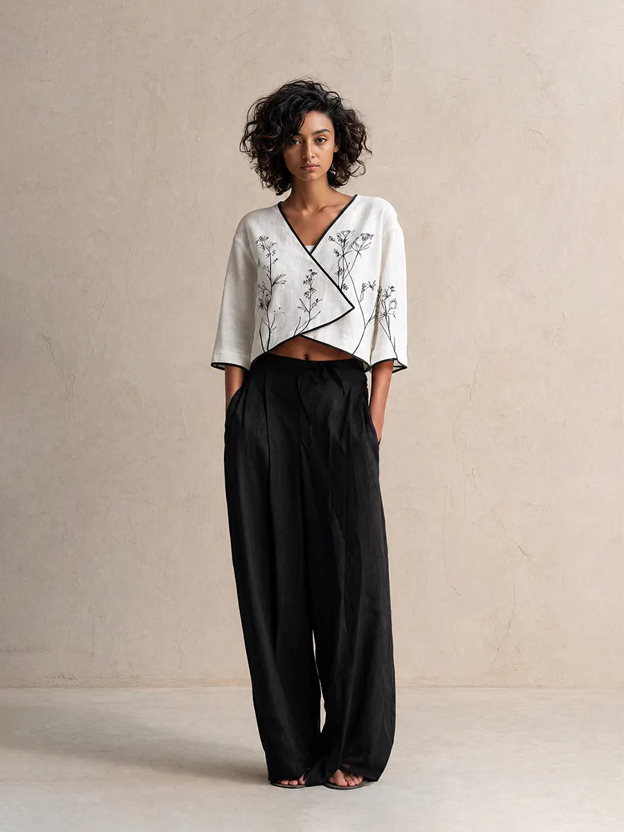Women's Artistic Vintage Off-White Floral Print Cross-Front V-Neck Cropped-Sleeve Top & Black Wide-Leg Pants Set MDZ0925G5CMX