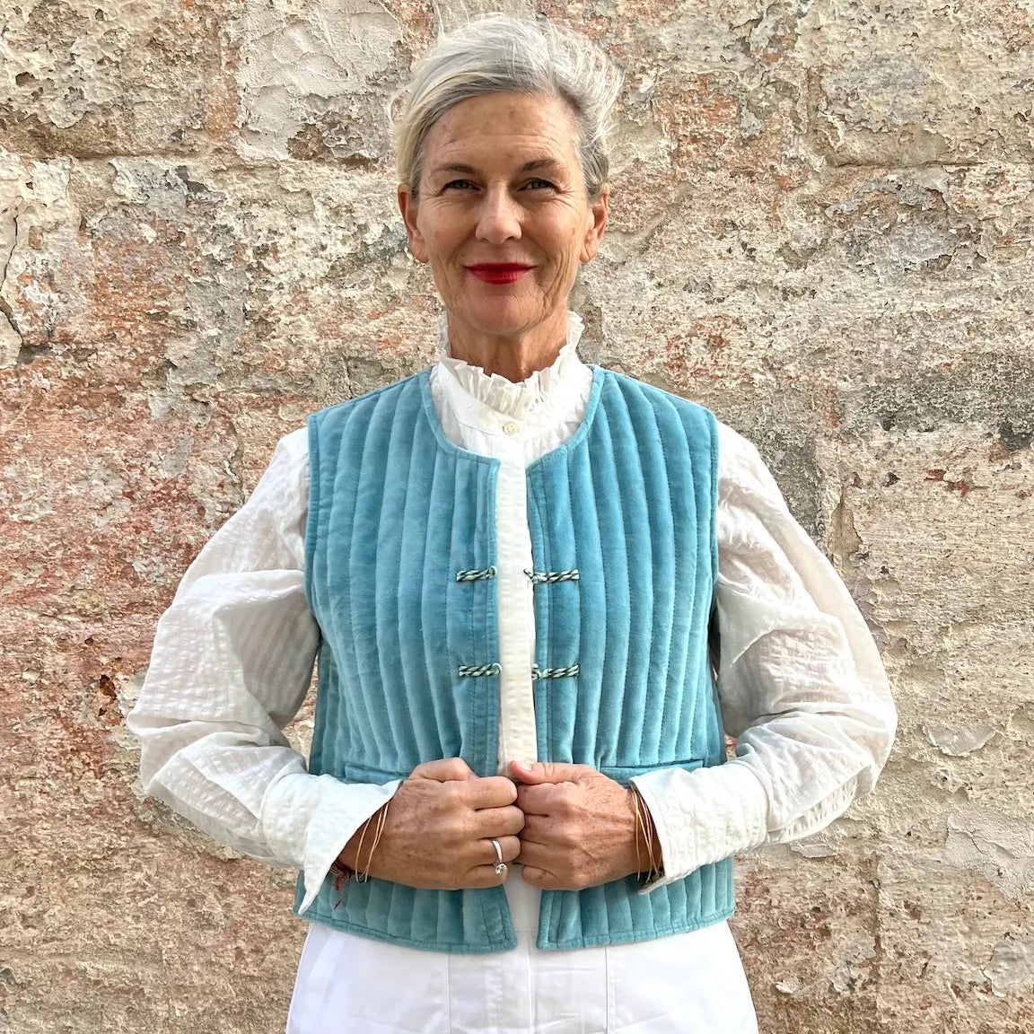Velvet Vest – Dadihouse