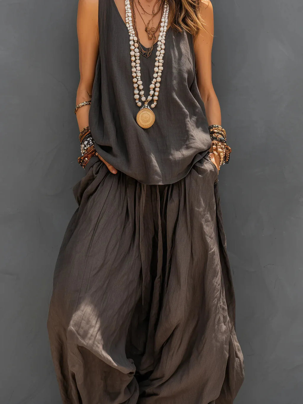 Casual Sleeveless Vest Top Paired With Loose-fitting Trousers Set