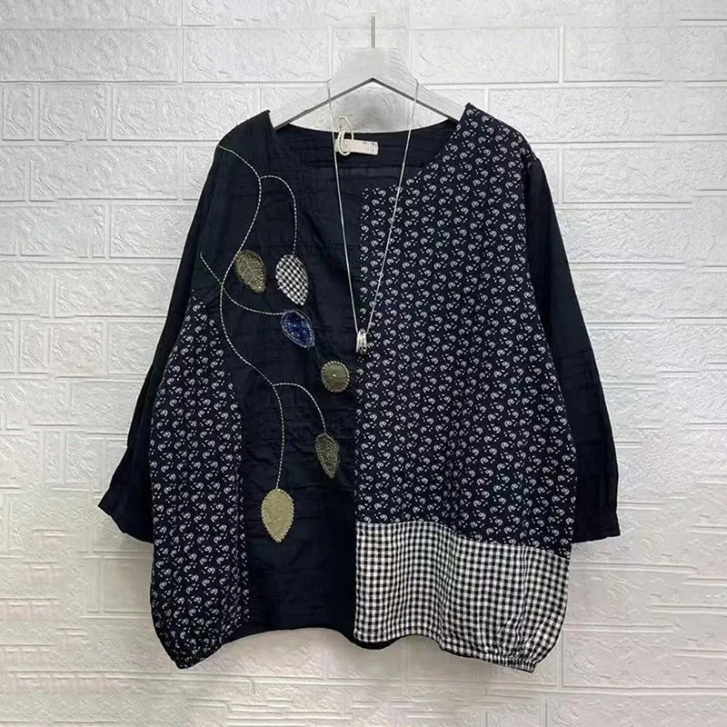Japanese Style Embroidered Floral Spliced round Neck T-shirt