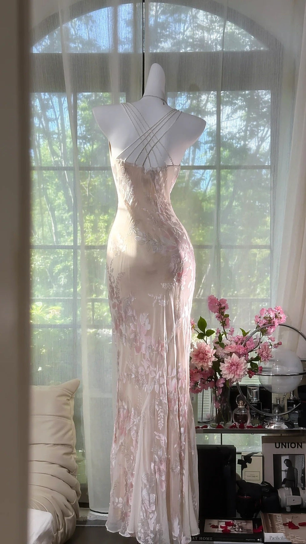 White lit pink floral fashion sexy elegant satin long prom dress evening gown wedding party dress
