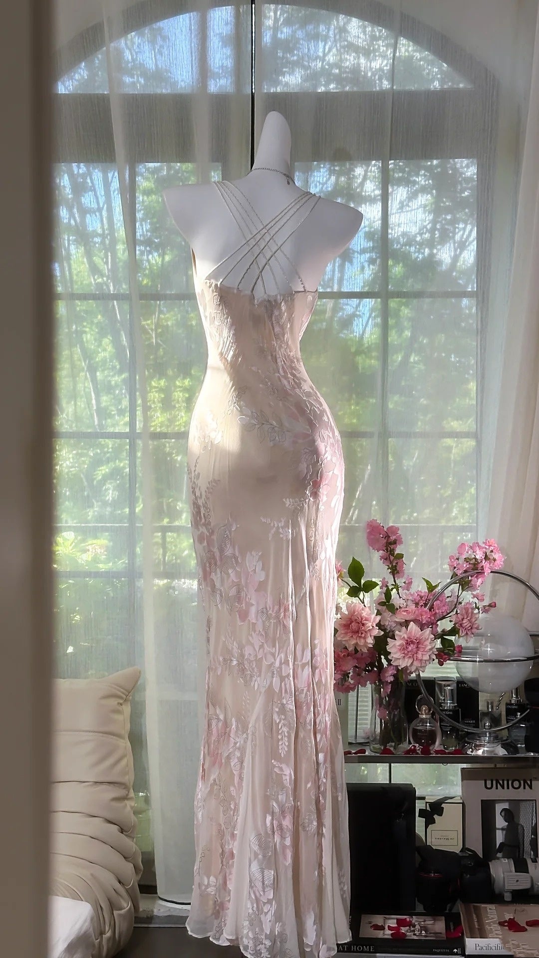 White lit pink floral fashion sexy elegant satin long prom dress evening gown wedding party dress