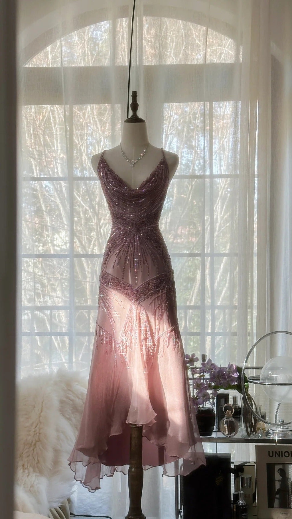 Pink Purple Romantic Fashion Elegant Exquisite Beaded Spaetti Strap Long Tulle Chiffon Ruffle Ball Gown Evening Gown Party Dress 4059