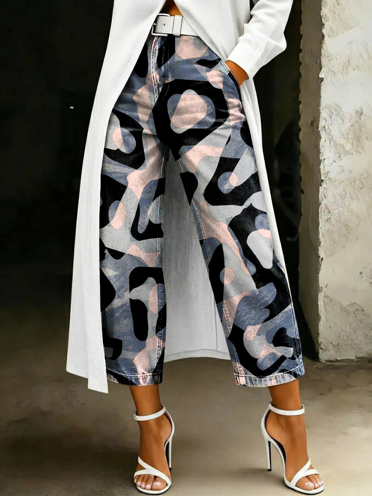 Women's Fashion Geometric Artistic Print Casual Loose-fit Wide-leg Jeans