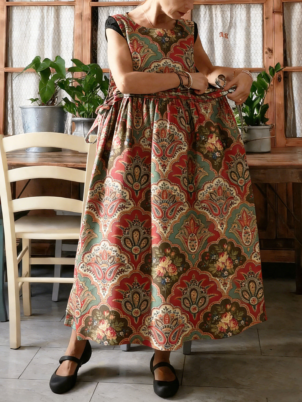Opulent Vintage Paisley Floral Apron