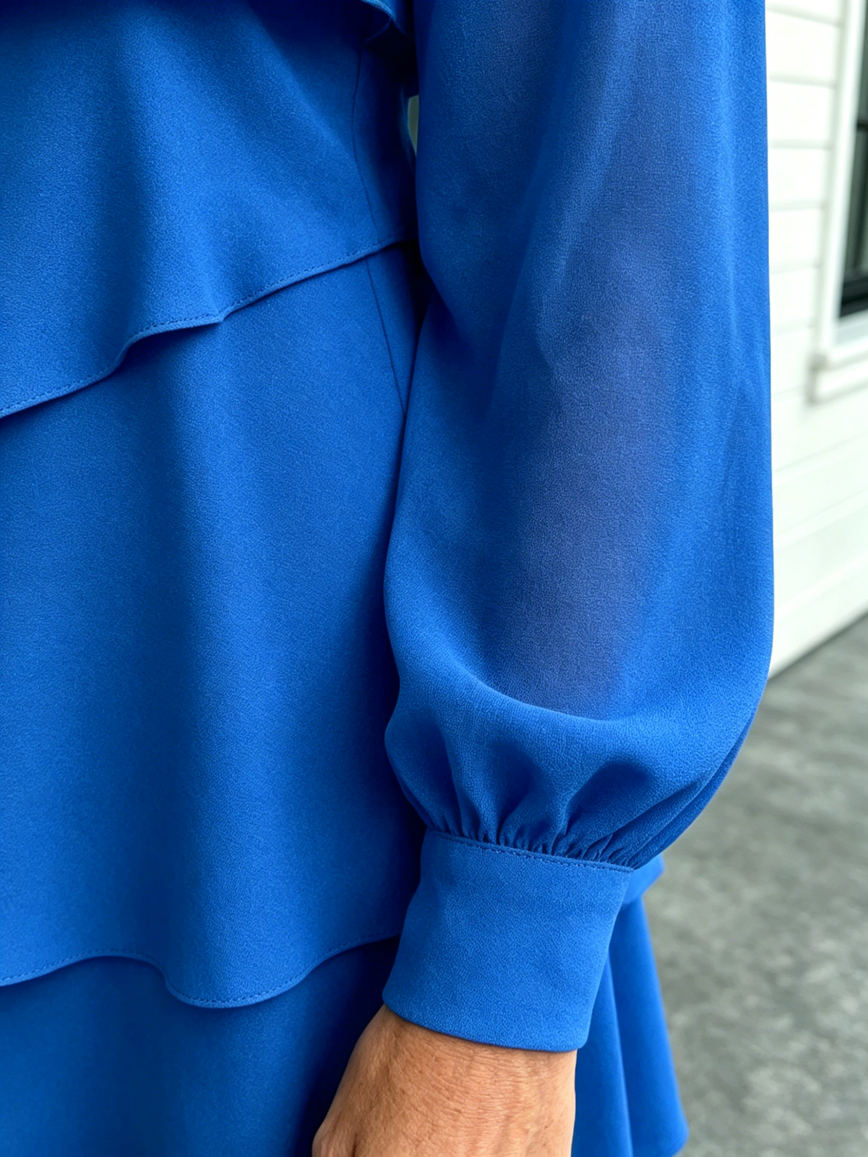 Deep V-Neck Long-sleeved Fashion Cake Skirt Women's Temperament Loose and Thin Round Neck Dress Women