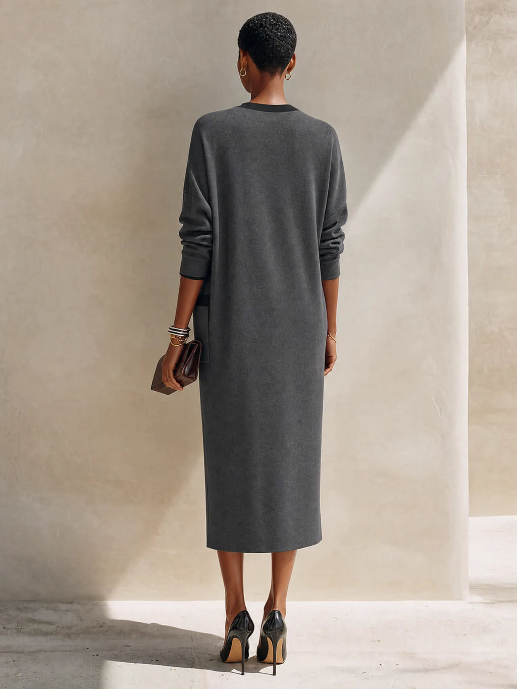 Women's Minimalist Dark Grey Knit V-Neck Contrast Trim Midi Dress MDZ1636G1ZRK
