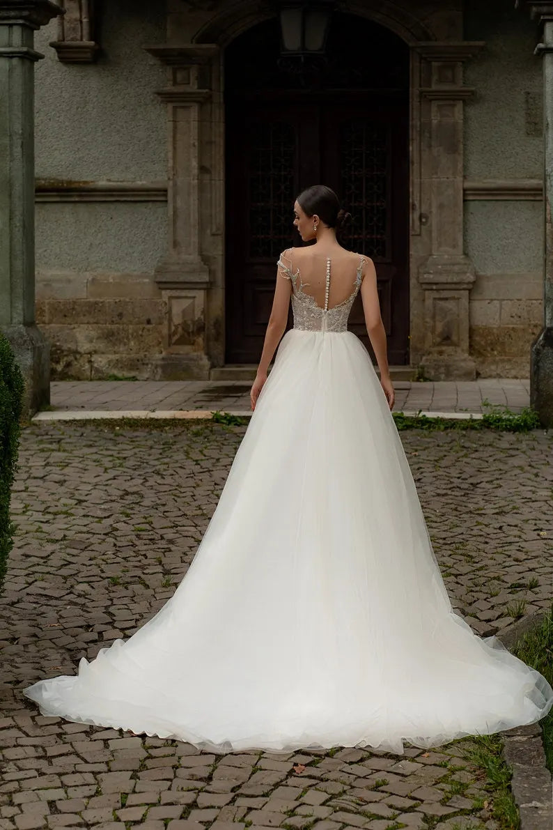 A-line wedding dress Katnissa, Asymmetric wedding dress, Bridal gown, Ivory wedding dress, Sleeveles wedding dress