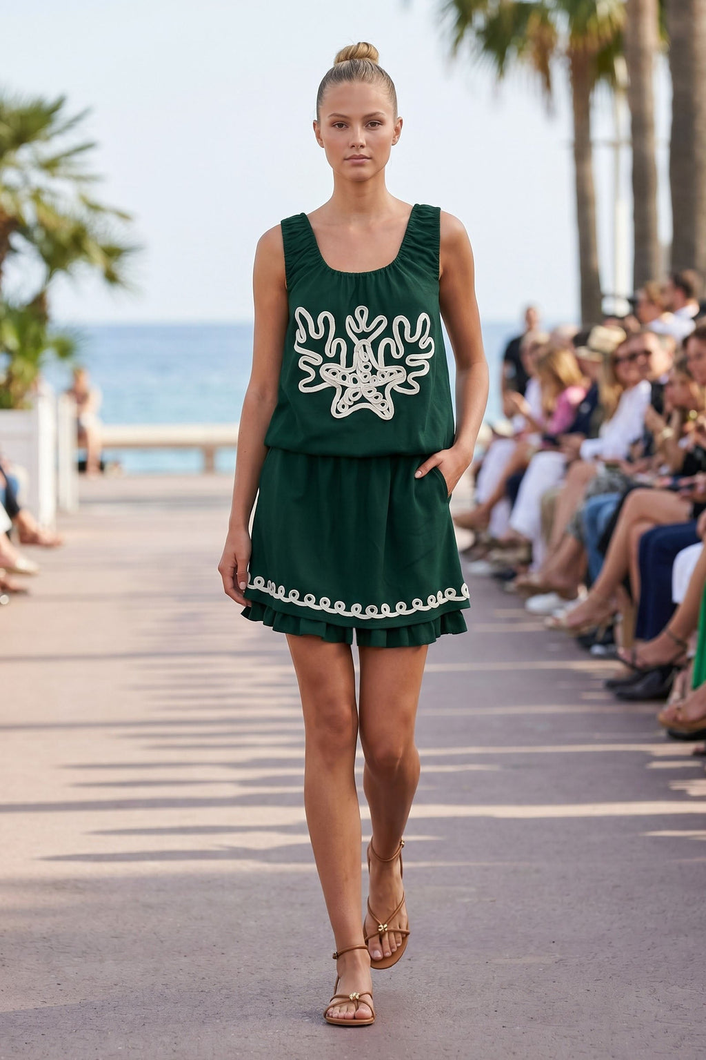 IVY EMBROIDERED BUBBLE LINEN TOP