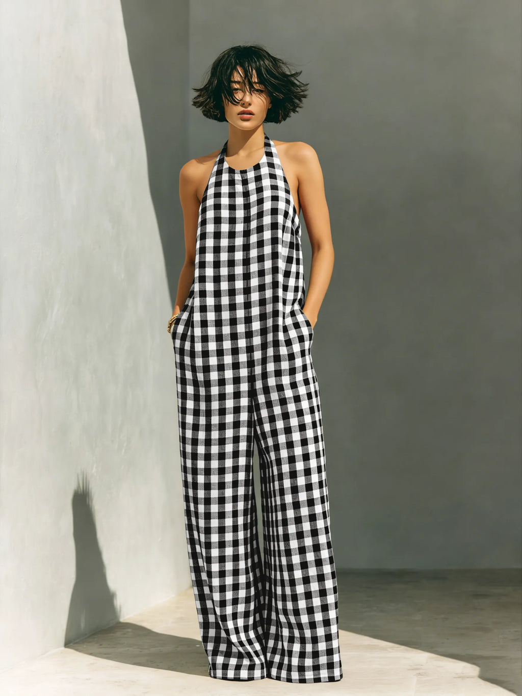 Women's Minimalist Plaid Halter-neck Loose Jumpsuit MDZ0412C3Y