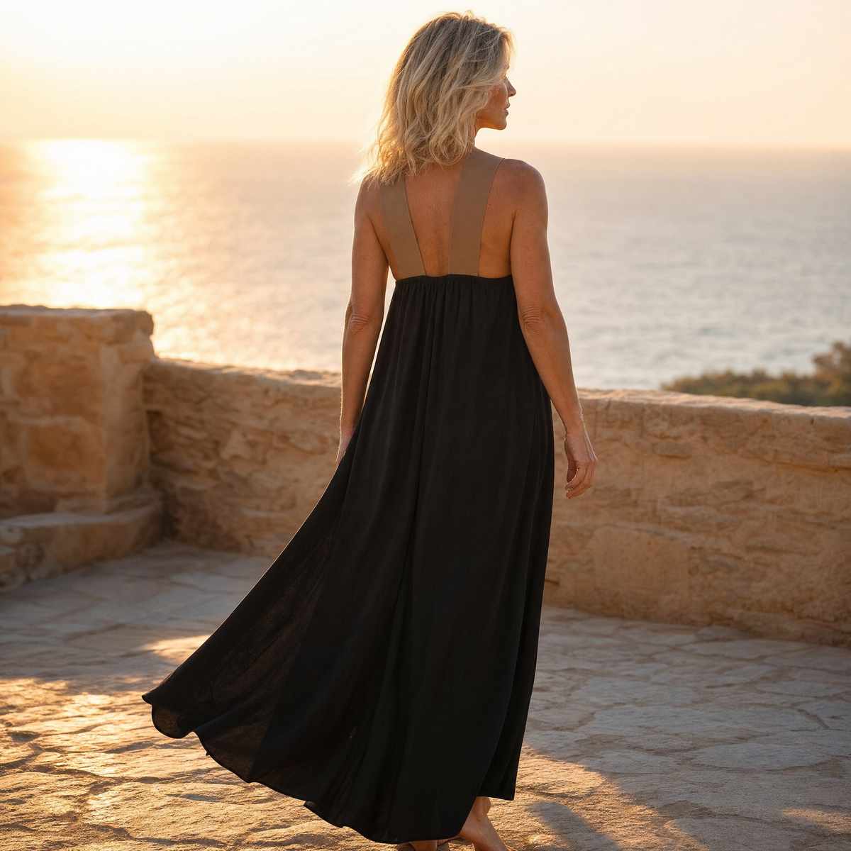 Solivia - Two-Tone Halter Maxi Dress