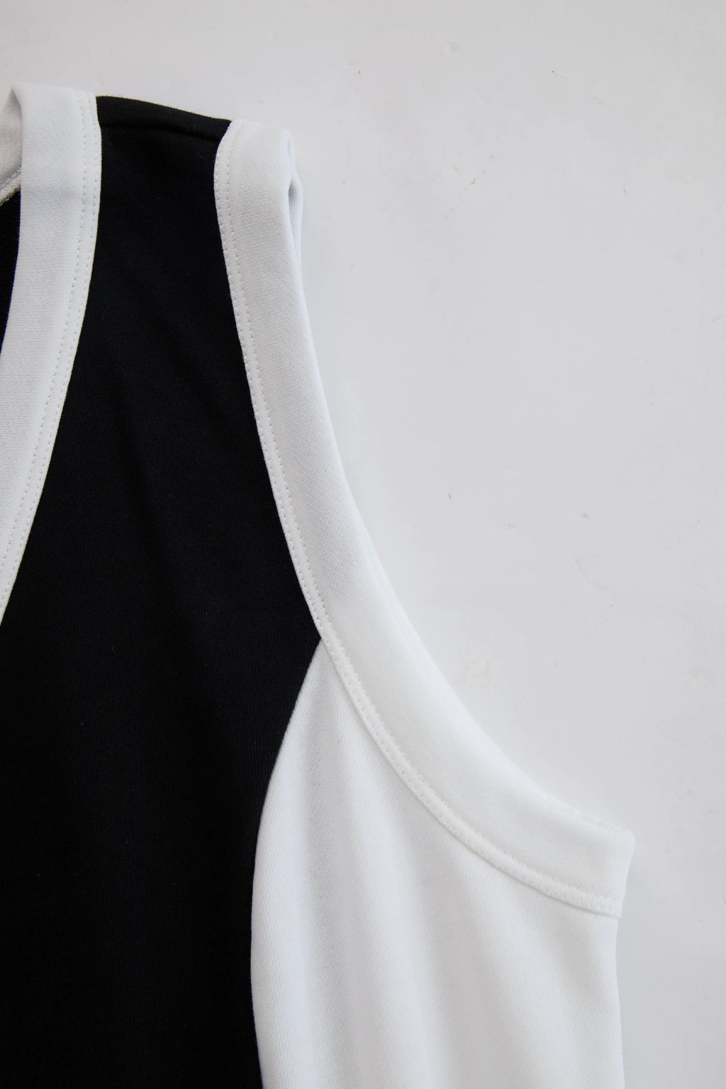 Casual Retro Sporty Black And White Color-blocked V-neck Half-zip Jumpsuit