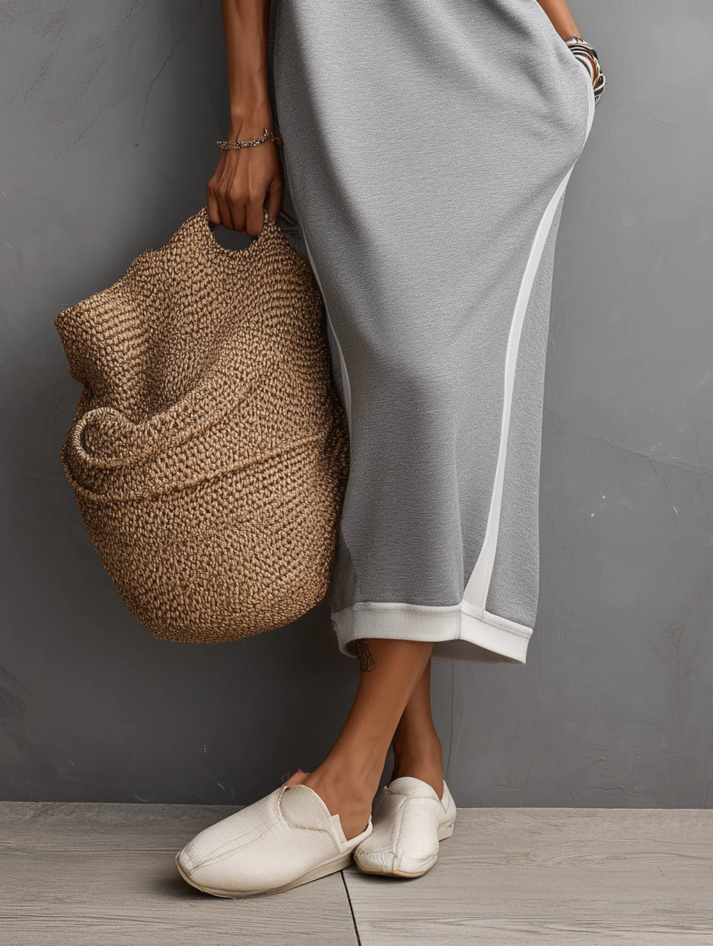 Women's Casual Minimalist Off-Shoulder Long-Sleeve Maxi Sweatshirt Dress With White Trim MDZ0937G8WY