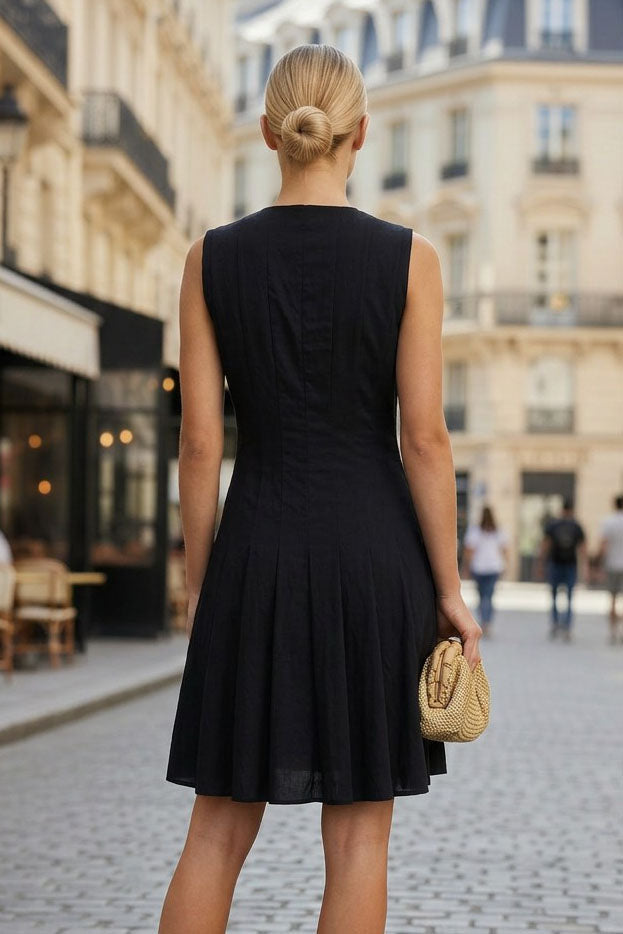 SCULPTED DART DRESS