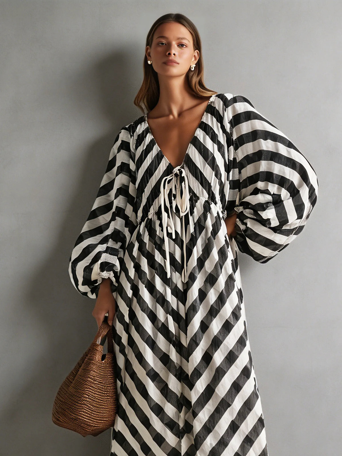 Women's Casual Black And White Striped Woven Printed V-Neck Long-Sleeve Maxi Dress MDZ2116G5LXY
