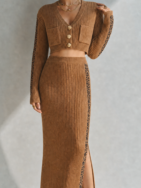 Women's Modern Ivory And Terracotta Color-Block Ribbed Knit V-Neck Short Sleeve Button-Front Midi DressMDZ2137G6ZSQ