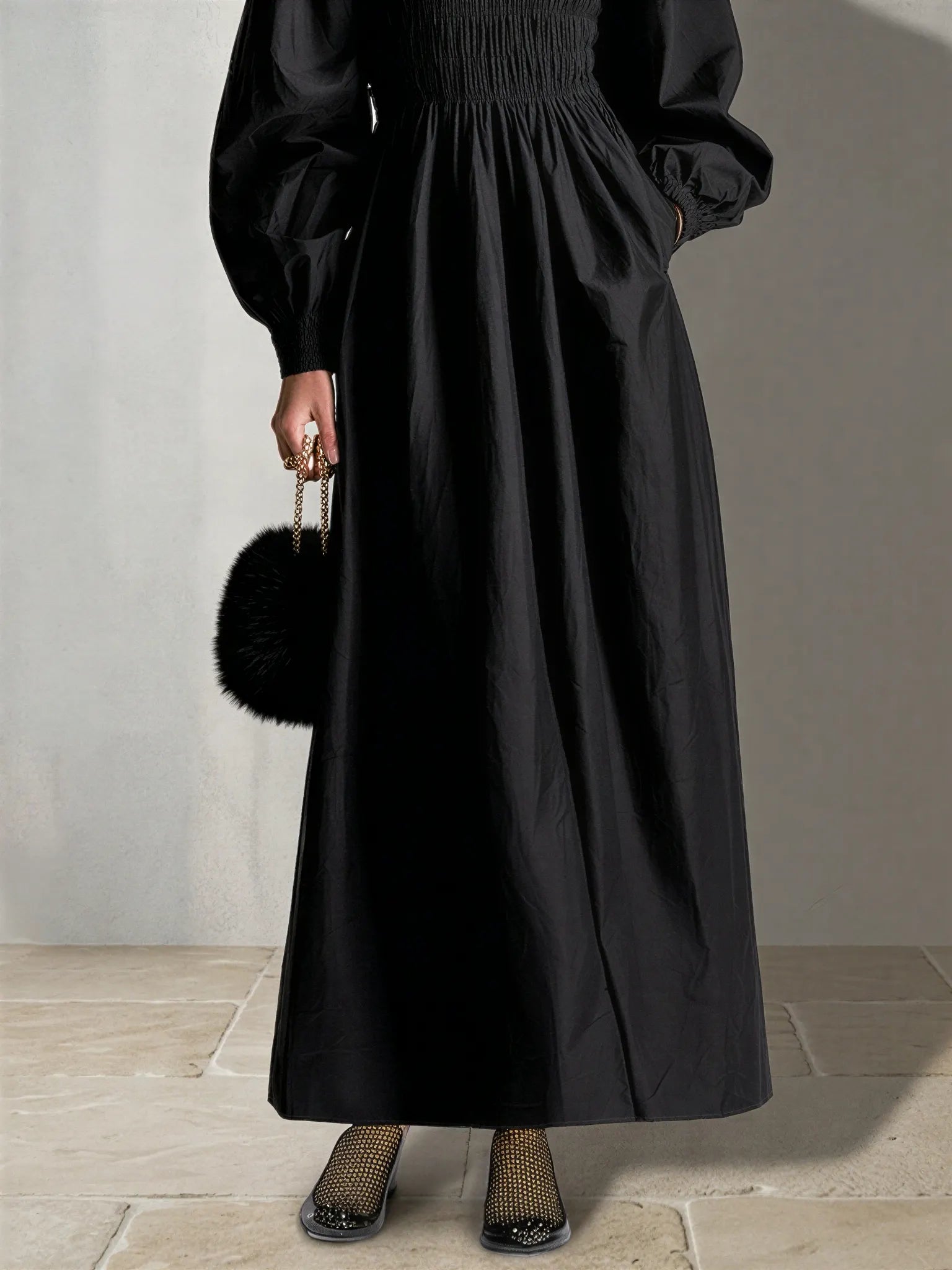 Women's Black Cotton Poplin Maxi Dress With Smocked Elastic Bodice & Puff Balloon Long Sleeves, Minimalist Elegant Side Pocket Flowy Maxi Dress MDZ0616G1LYL
