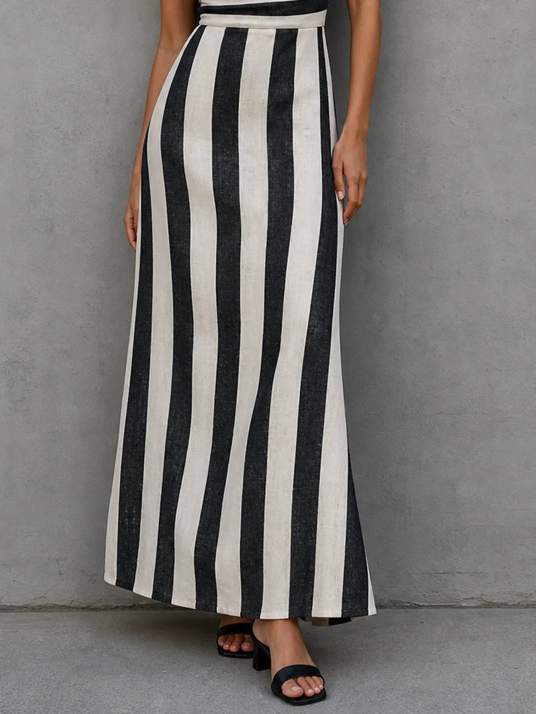 Women's Minimalist Striped Print Spaghetti Strap Cowl Neck Maxi Dress MDZ3099F8WY