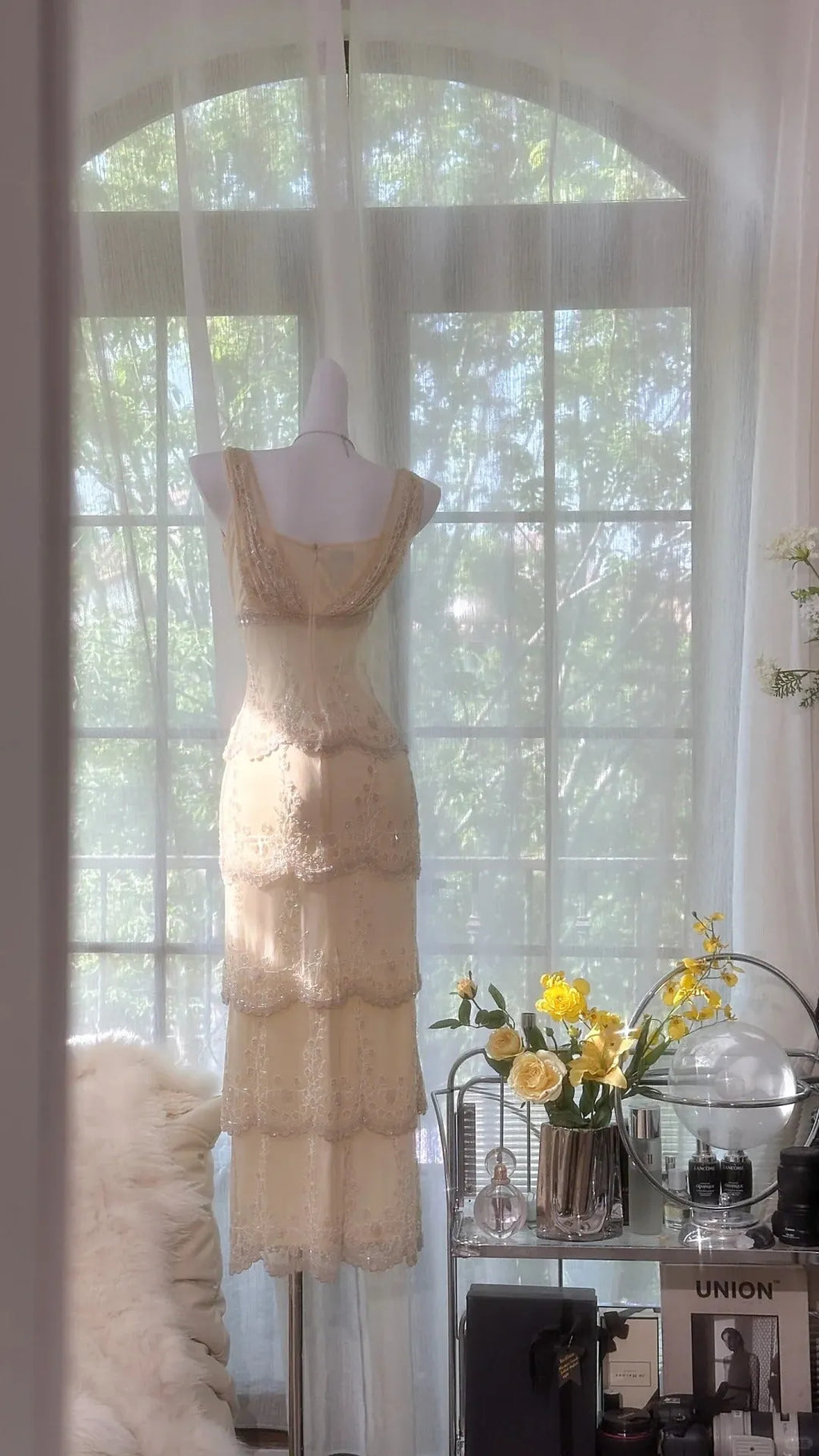 Cream Yellow V Neck Exquisite Beaded Lace Long Chiffon Tulle Ball Gown Evening Gown Wedding Party Gown Prom Gown Graduation Date Gown