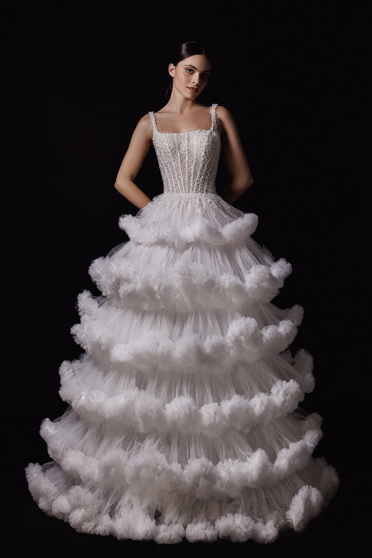 Sleeveless wedding dress with fluffy tulle layers