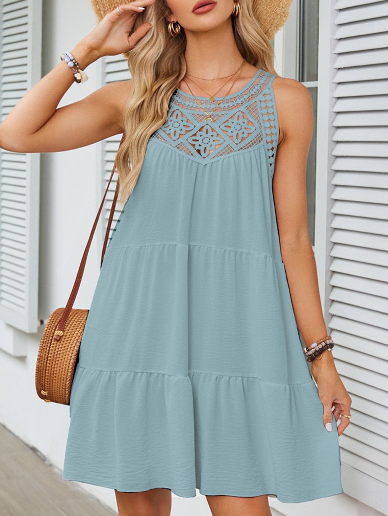 Lace Patch Halter A Line Dress_CWDSD12026