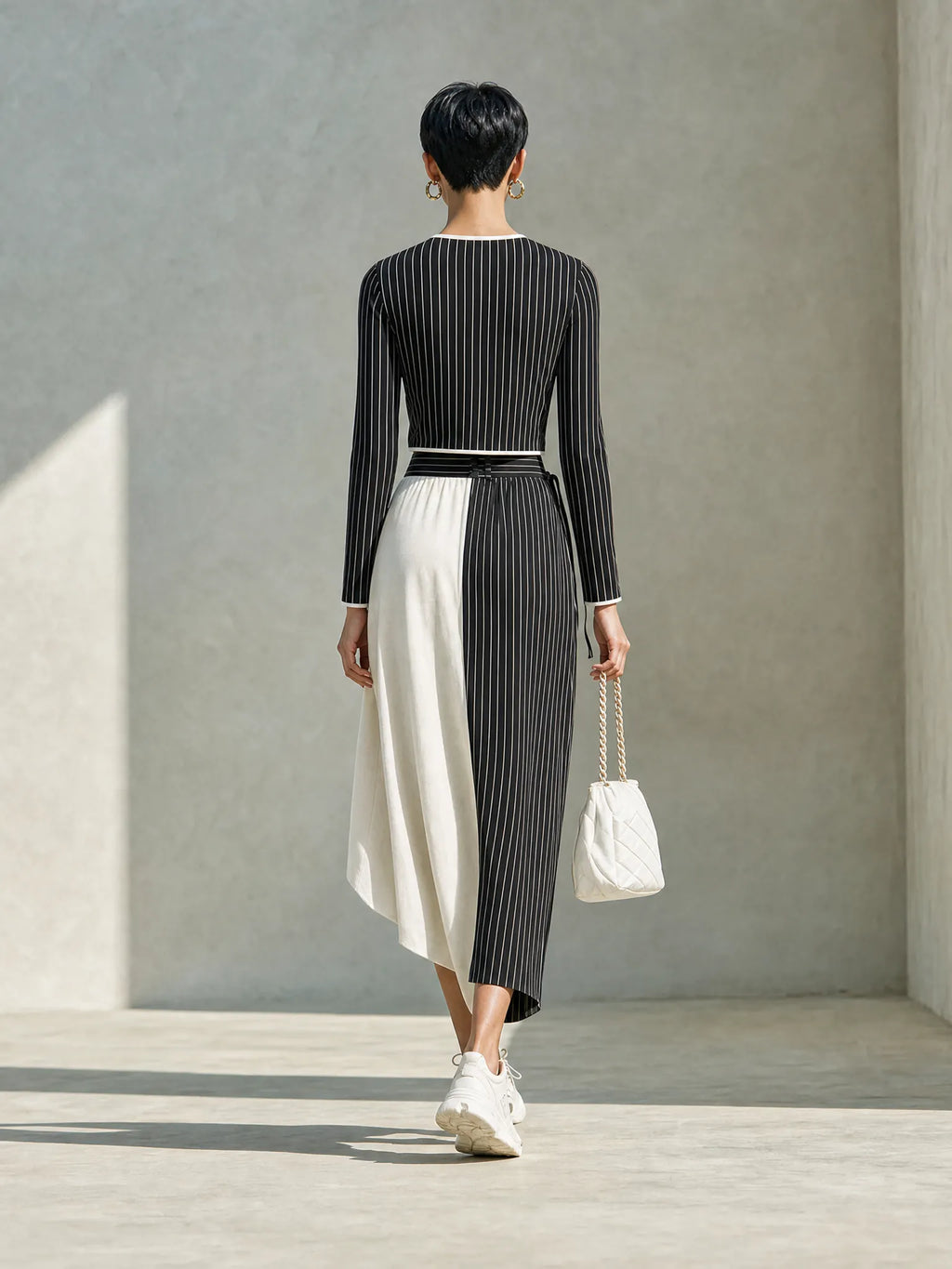 Women's Modern Black And White Pinstripe Knit Round Neck Long Sleeve Cropped Top And Contrast Wide-Leg Pants Two-Piece Set MDZ1436G2ZSQ