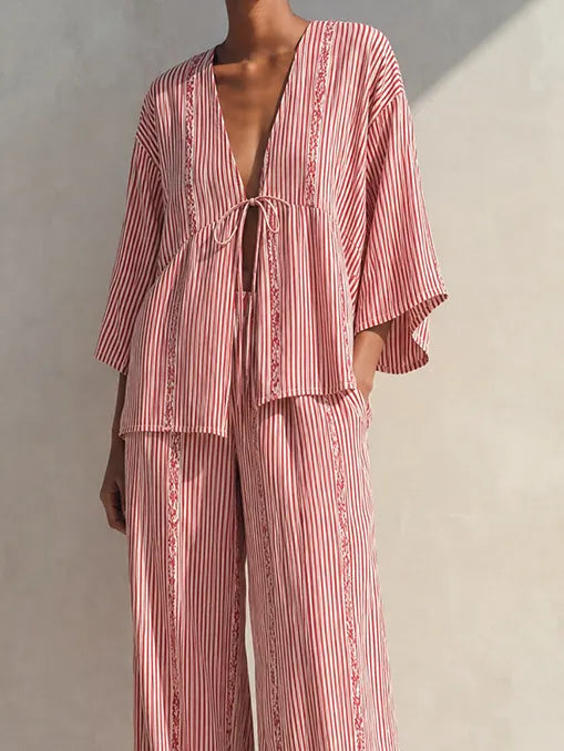 Women's Bohemian Red And White Striped Viscose Blend V-Neck Tie Front Kimono Sleeve Top And Wide-Leg Pants Two-Piece Set MDZ1490G4ZSQ