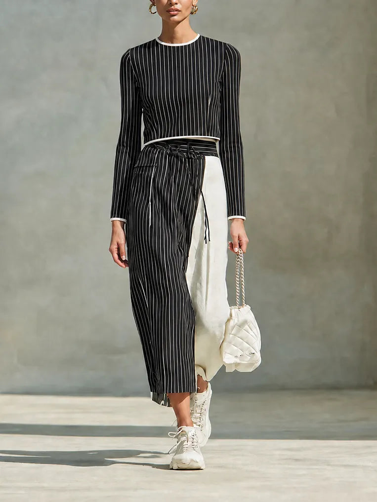 Women's Modern Black And White Pinstripe Knit Round Neck Long Sleeve Cropped Top And Contrast Wide-Leg Pants Two-Piece Set MDZ1436G2ZSQ