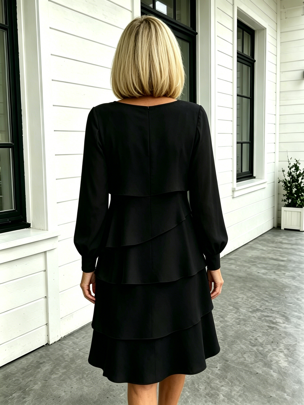 Deep V-Neck Long-sleeved Fashion Cake Skirt Women's Temperament Loose and Thin Round Neck Dress Women