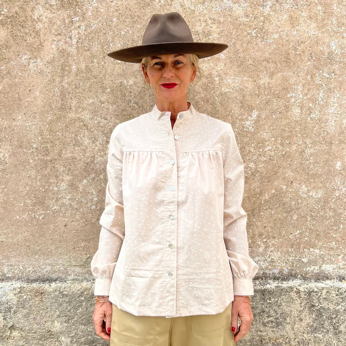 Blouse Small Polka Dots N. 18 - French Vintage Gathered Shirt with Mandarin Collar | Dadihouse