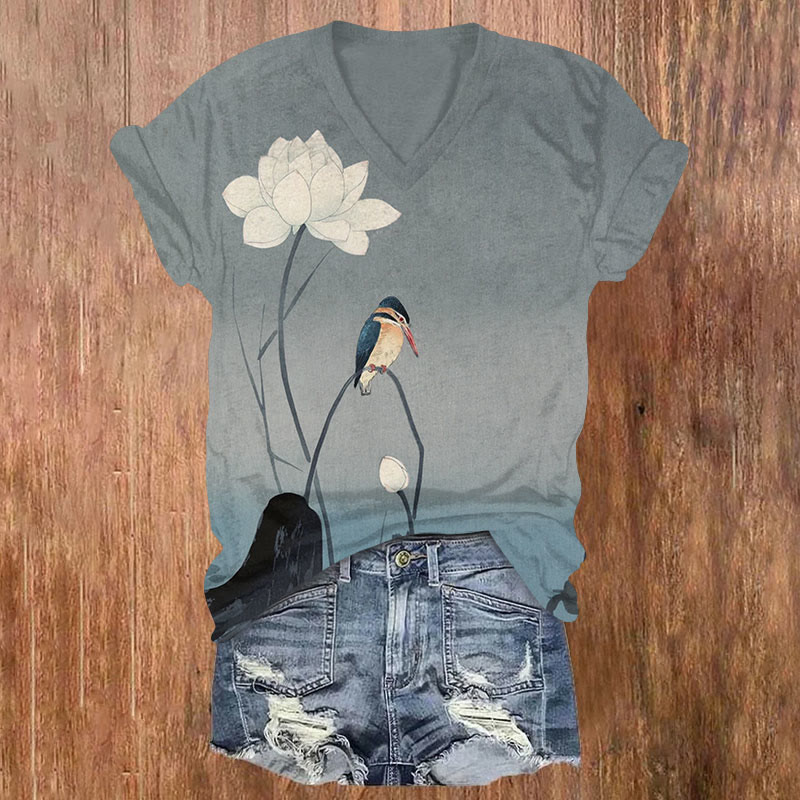 Vintage Bird And Lotus Art Pattern V-neck T-shirt