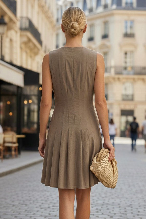 SCULPTED DART DRESS