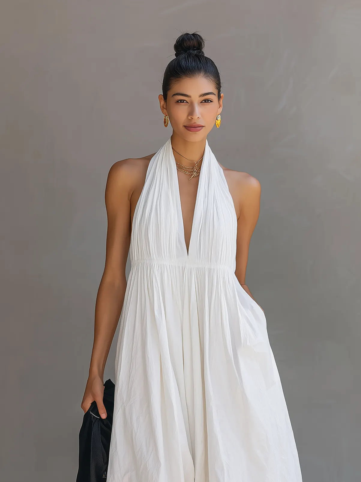 Women's Casual White Cotton-linen Blend Halter Neck Sleeveless Jumpsuit MDZ2797B2AN