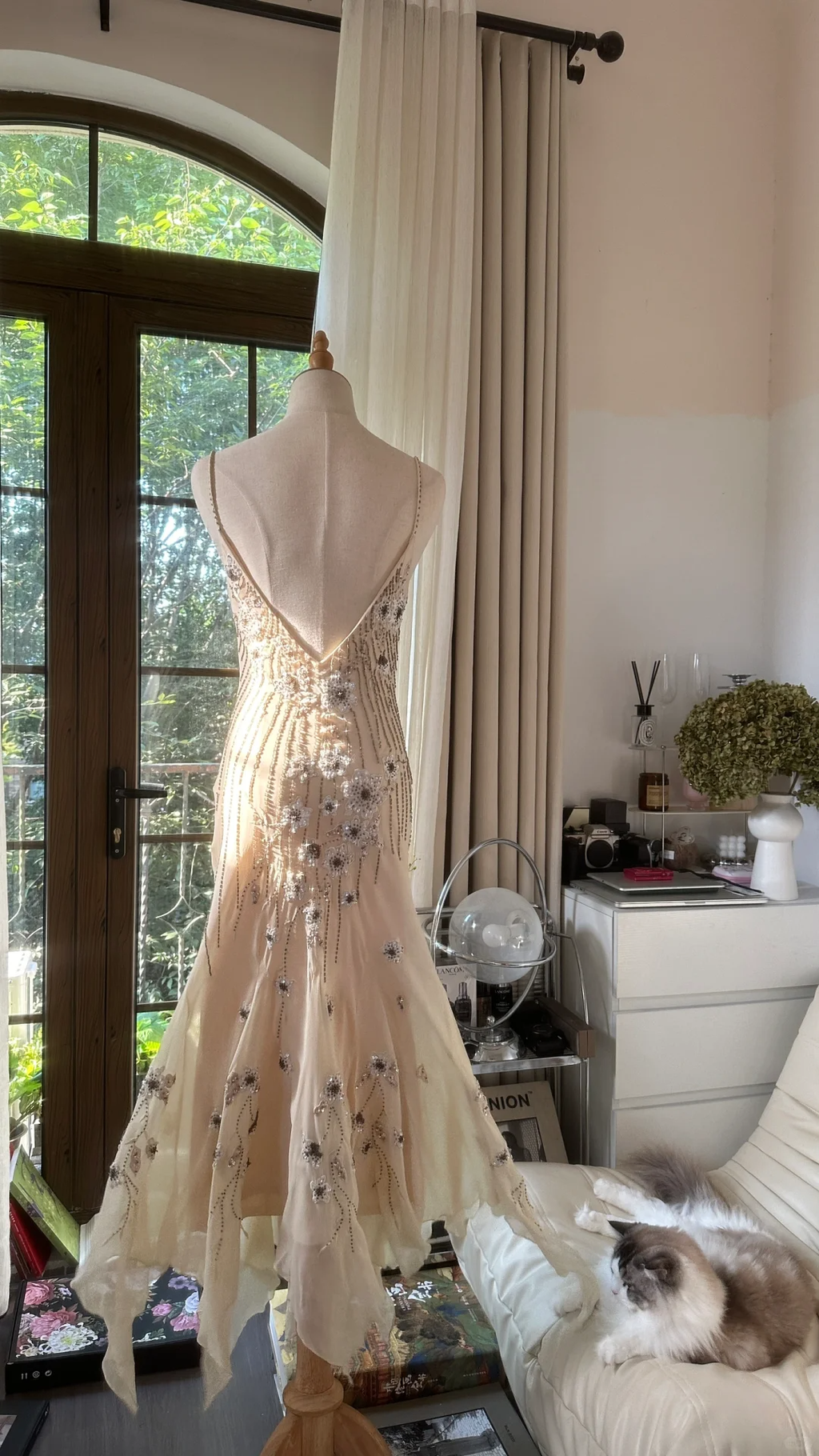 Ivory White Vintage Gorgeous Shiny Fashion Elegant Exquisite Floral Beading Long Chiffon Backless Fairy Ball Gown Evening Dress Birthday/Wedding Guest/Holiday Party Dress Prom Dress Valentine's Day Date Dress 4035