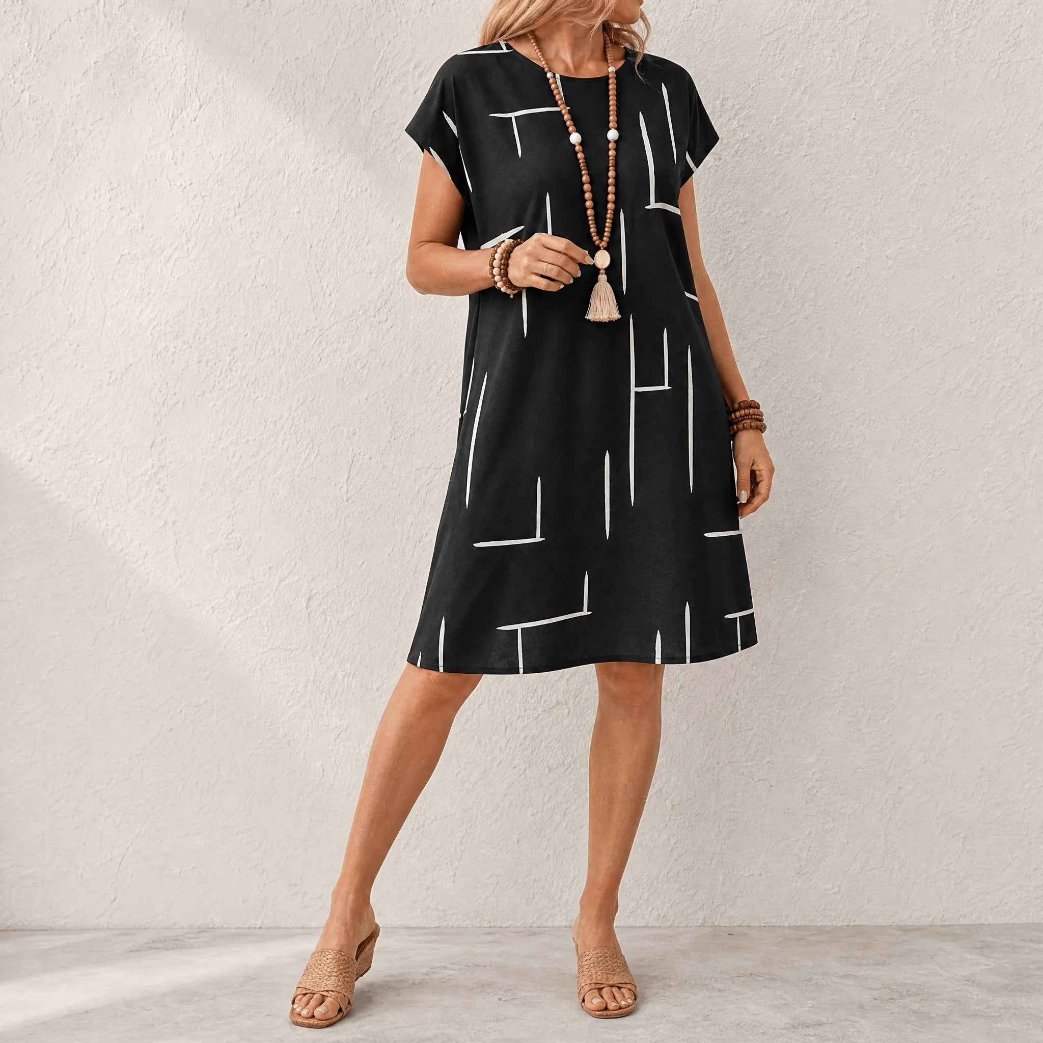 Elunara – Women's Pocketed Dolman Dress with Abstract Print