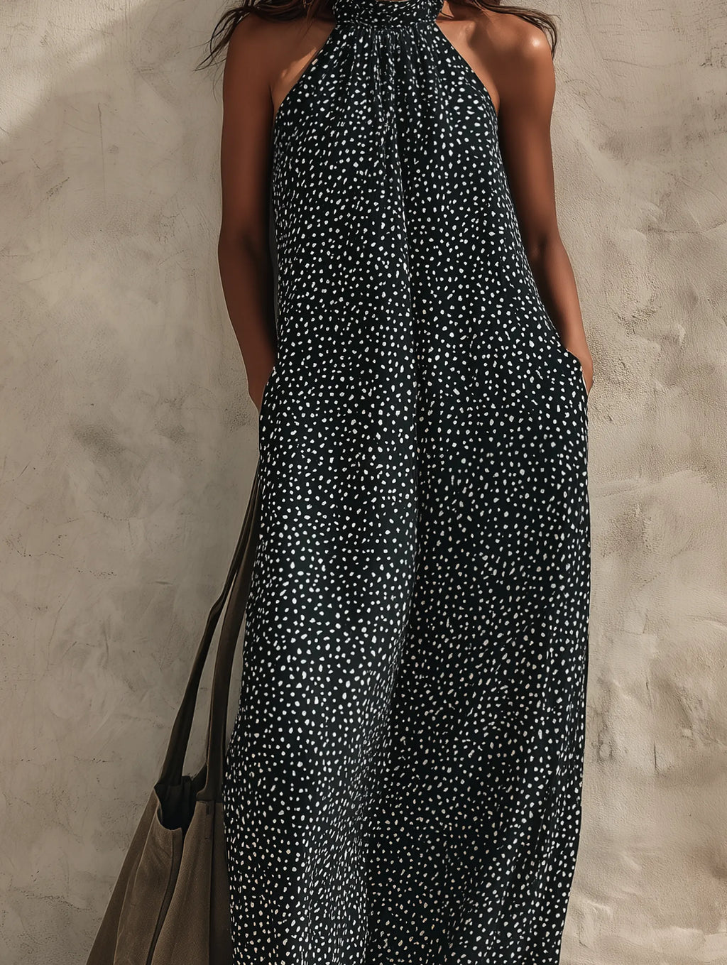 Women's Casual Black And White Sleeveless Maxi Dress With Round Neck And Thick Chiffon Fabric MDZ0126G0LXY