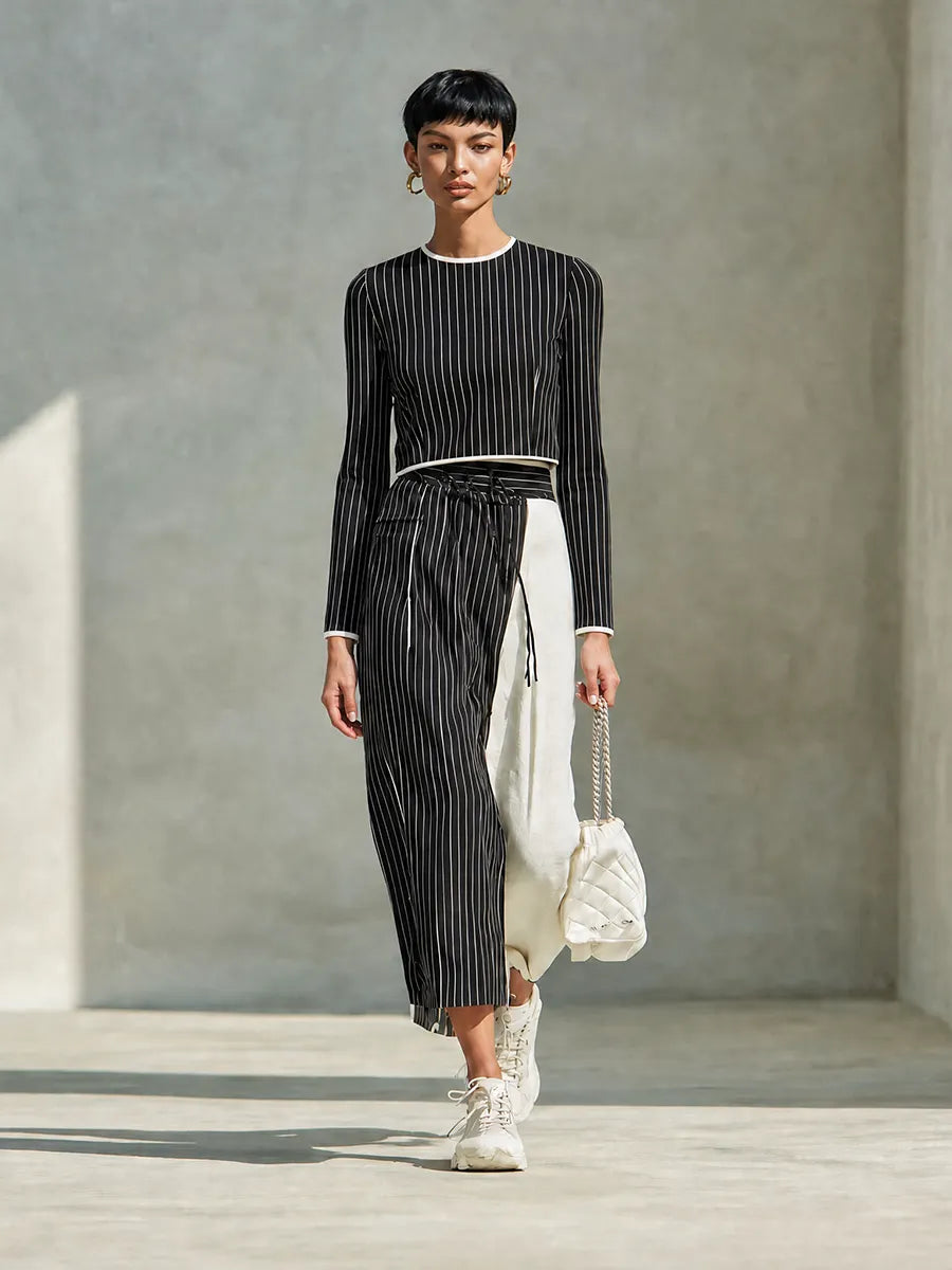 Women's Modern Black And White Pinstripe Knit Round Neck Long Sleeve Cropped Top And Contrast Wide-Leg Pants Two-Piece Set MDZ1436G2ZSQ