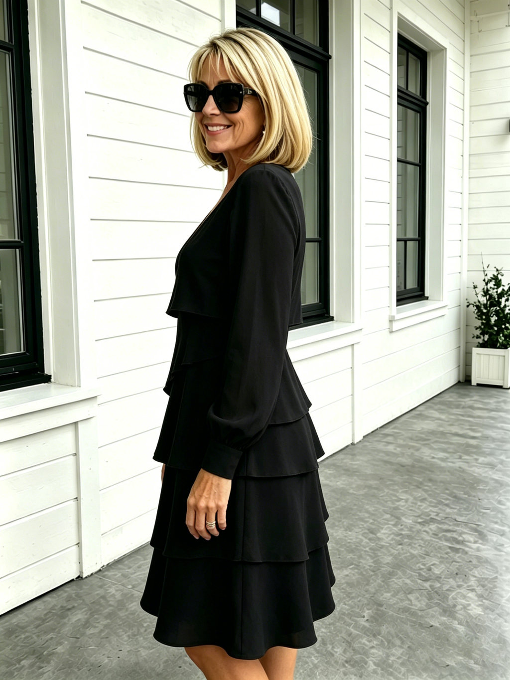 Deep V-Neck Long-sleeved Fashion Cake Skirt Women's Temperament Loose and Thin Round Neck Dress Women