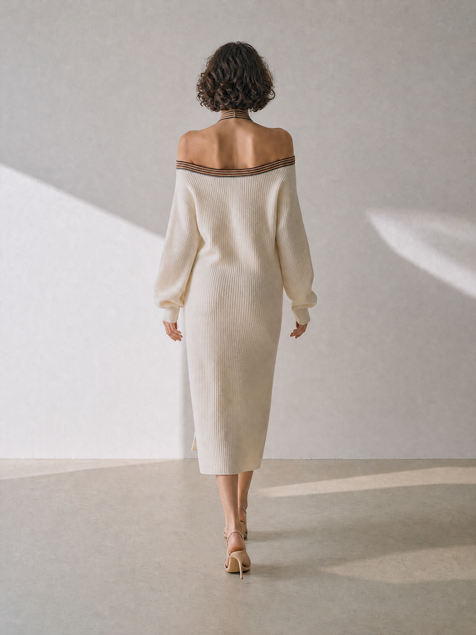 Women's Elegant Sultry Ivory Ribbed-Knit Halter Off-Shoulder V-Neck Long-Sleeve Slit Midi Dress MDZ2286G4CMX