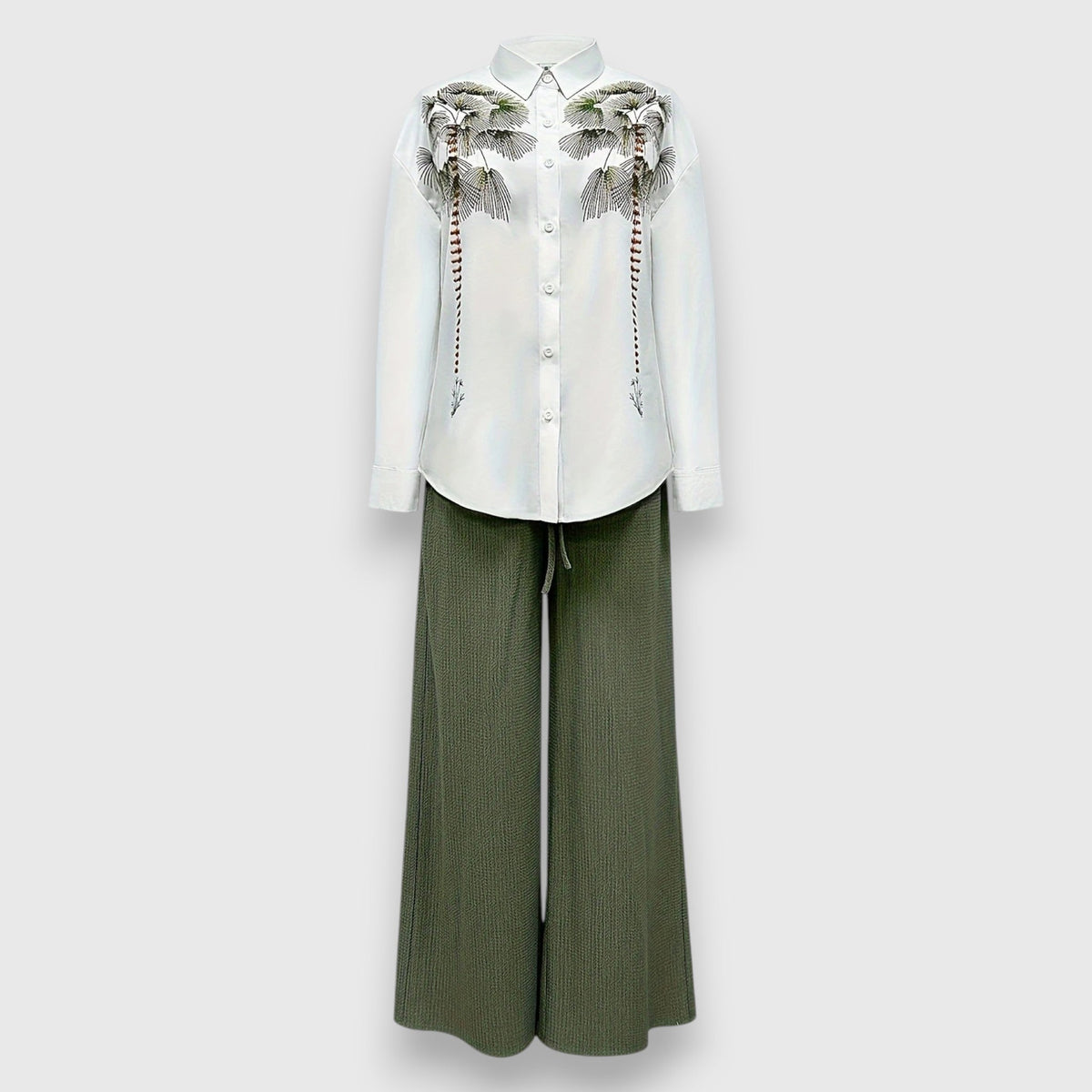 Set with Two-Tone Style