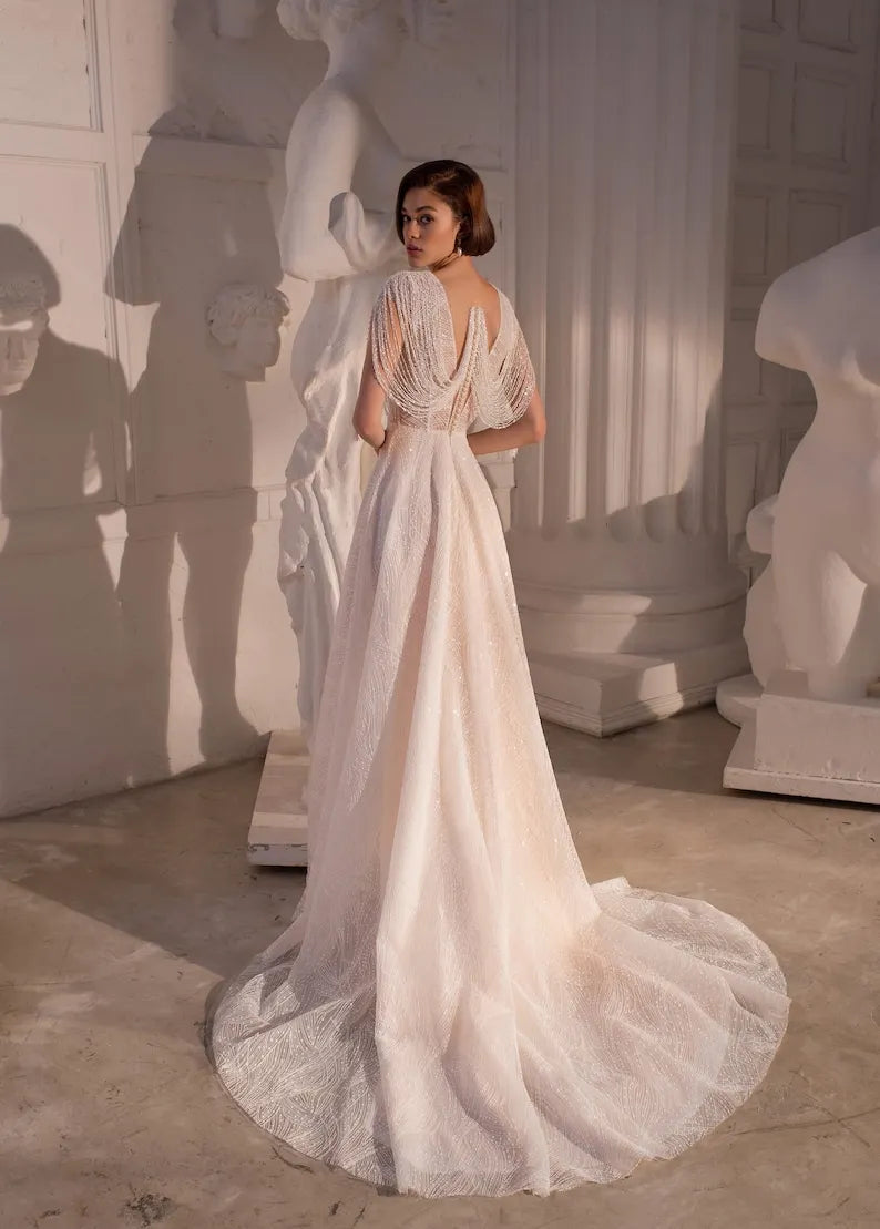 Beautiful Unique Aline Short Cap Sleeves Illusion Back Tassel Wedding Dress Bridal Gown V Neckline