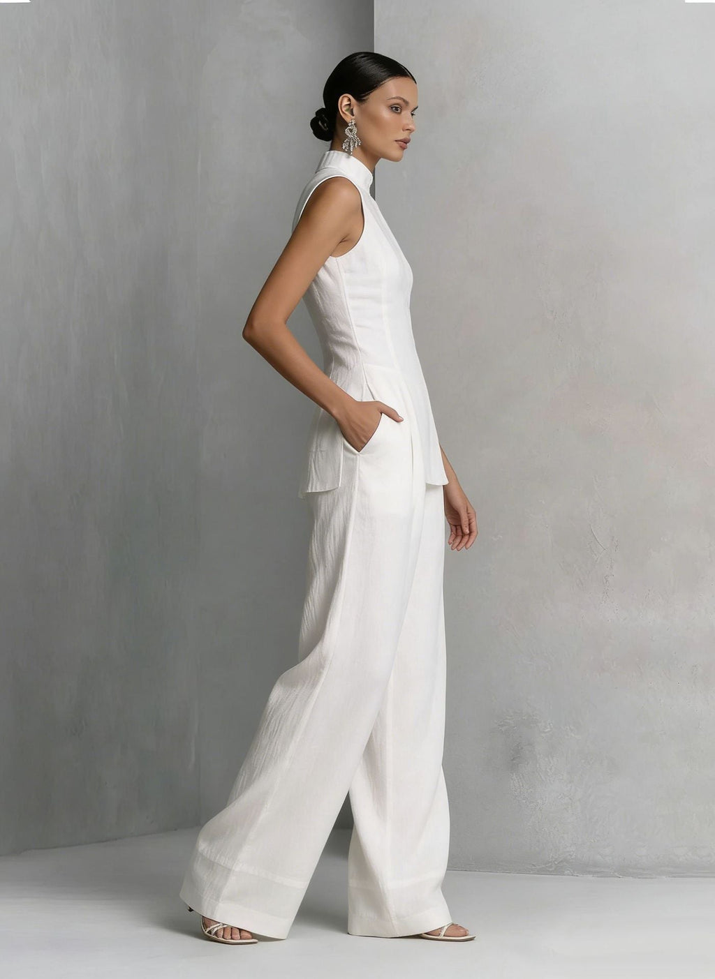 Women's Neo-Chinese Mock Neck Sleeveless Set - Elegant Wide-Leg Two-Piece Suit for Quiet Luxury Style